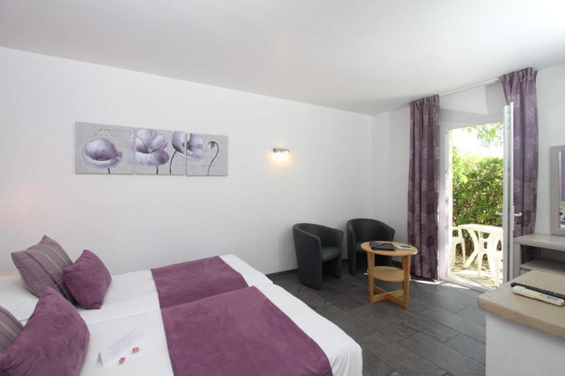 Val Baussenc, The Originals Relais Hotel Maussane les Alpilles Buitenkant foto