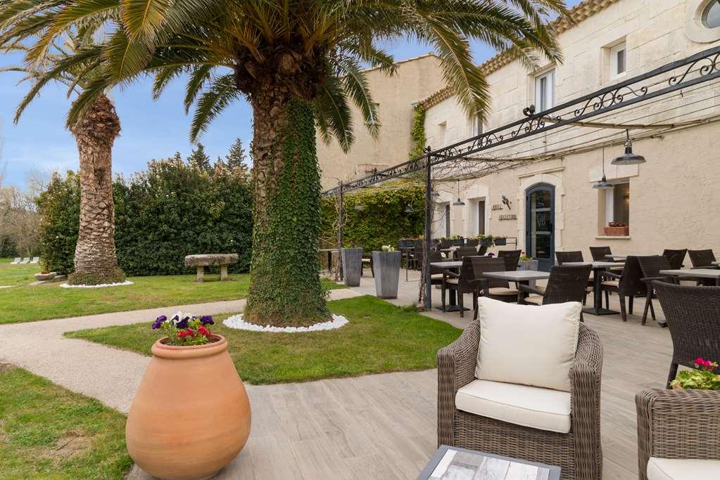 Val Baussenc, The Originals Relais Hotel Maussane les Alpilles Buitenkant foto