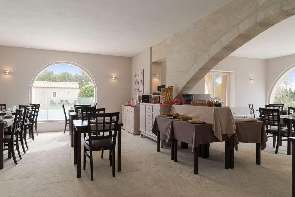 Val Baussenc, The Originals Relais Hotel Maussane les Alpilles Voorzieningen foto