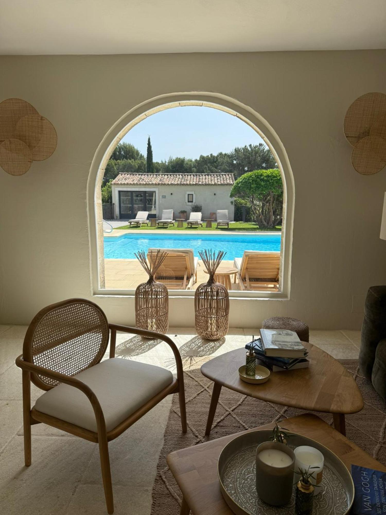 Val Baussenc, The Originals Relais Hotel Maussane les Alpilles Buitenkant foto