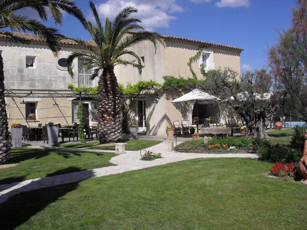 Val Baussenc, The Originals Relais Hotel Maussane les Alpilles Buitenkant foto